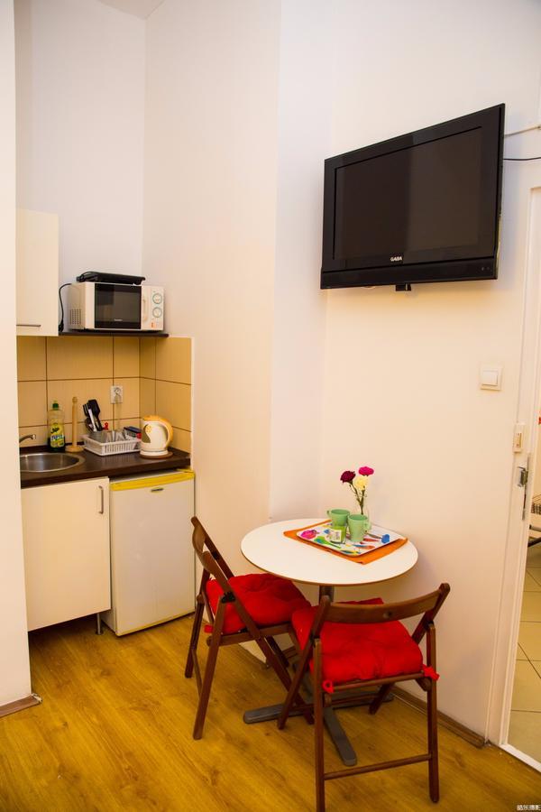 Sunflower Aparthotel Βουδαπέστη Εξωτερικό φωτογραφία